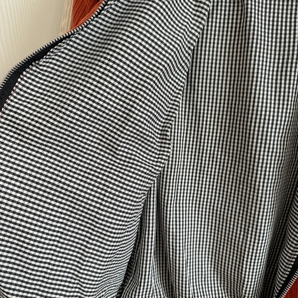 Orange hoodie - Picture 6 of 7